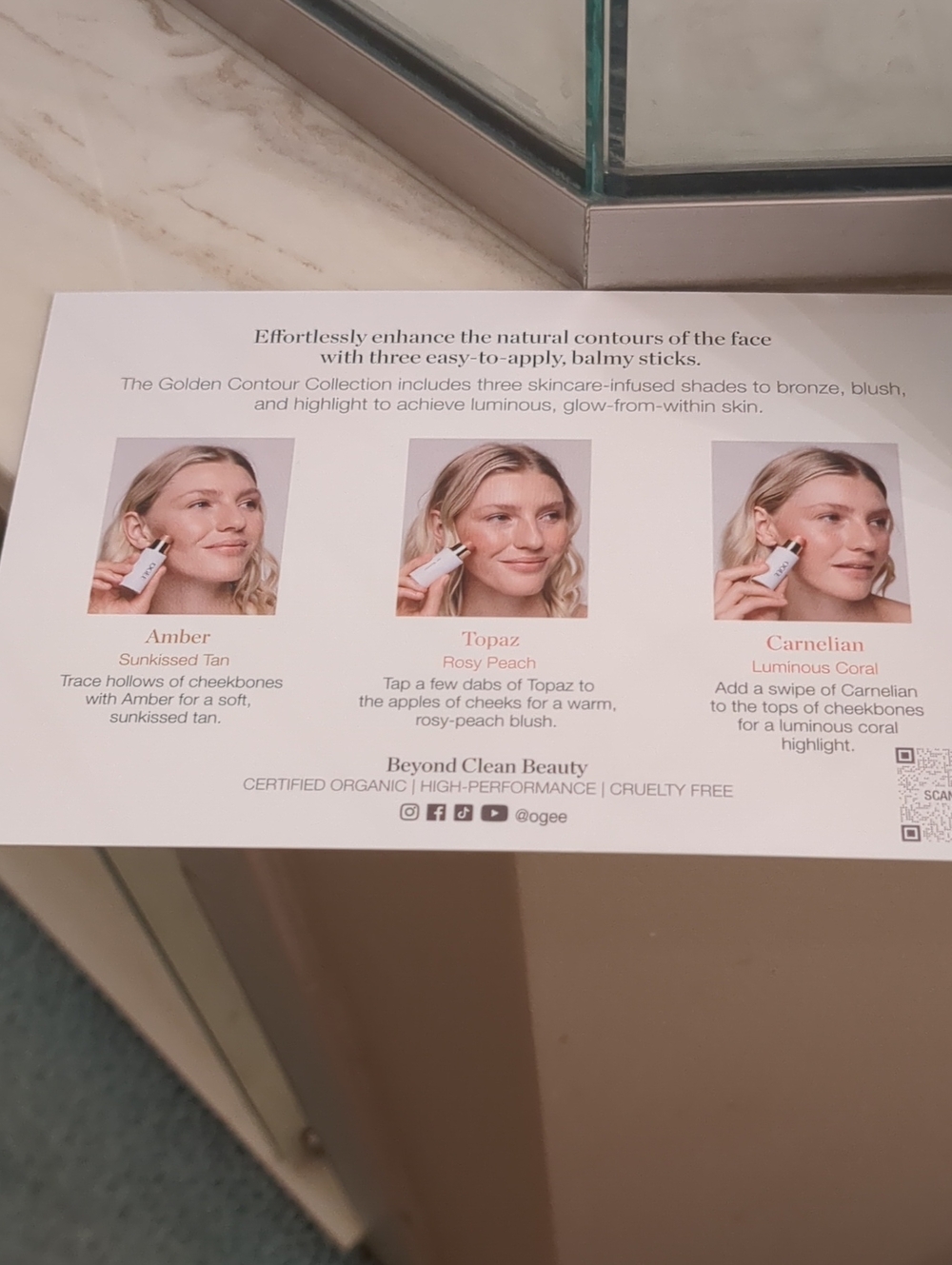 Radiant Contouring Collection - Picture 4 of 4